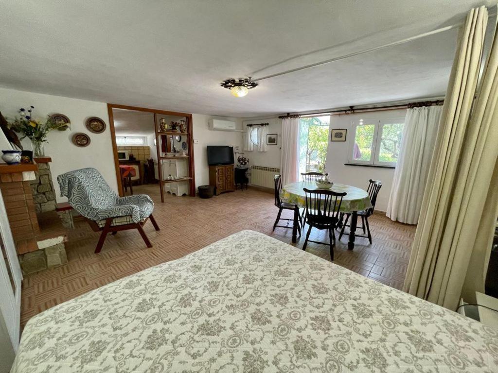 Rosy Apartment - Levanto, 5 Terre Luaran gambar